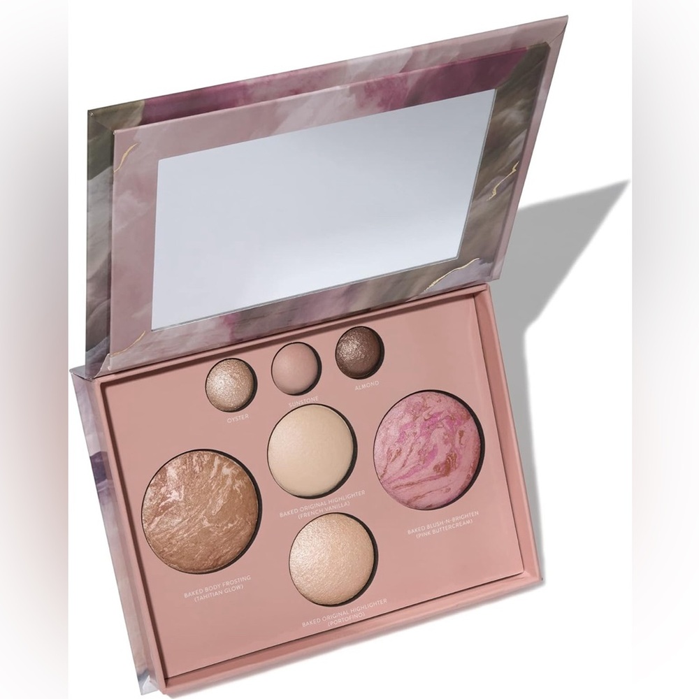 Laura Geller The best of the best face palette NEW unopened ￼